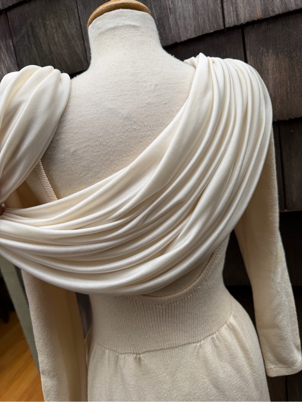 Vintage St. John Santana knit ivory dress backless scoop with scarf draped Sz S - Picture 10 of 11